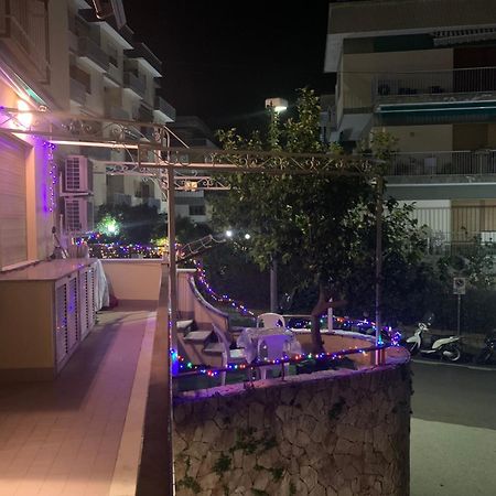 Treehouse Sorrento Apartment エクステリア 写真