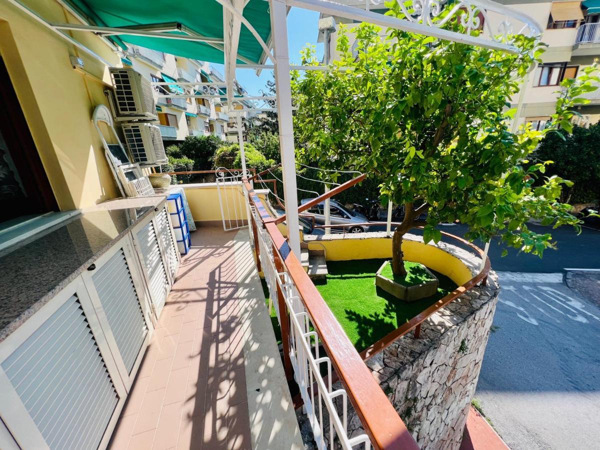 Treehouse Sorrento Apartment エクステリア 写真